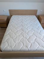 Slaapkamer bed en matras, klerenkast en ladenkast, Ophalen, Zo goed als nieuw, Tweepersoons