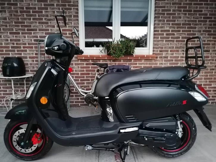 SYM Fiddle 3 klasse B 45km/u, Fietsen en Brommers, Scooters | SYM, Zo goed als nieuw, Fiddle, Klasse B (45 km/u), Benzine, Ophalen