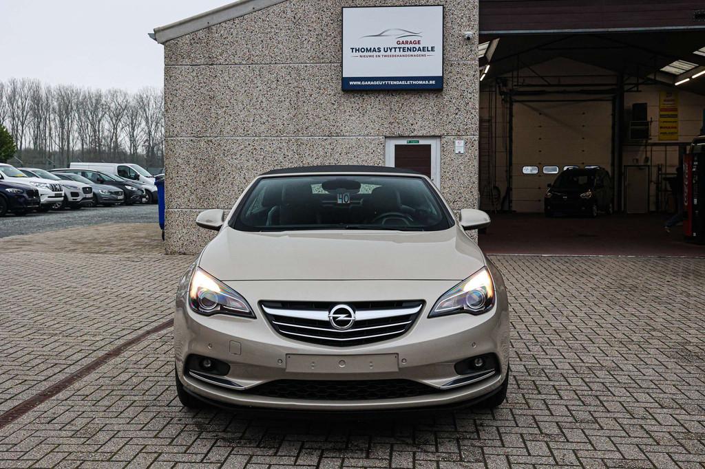 Opel Cascada AUTOMAAT*LEDER*TREKHAAK*ZETELVERWARMING*NAVIGAT, Auto's, 1733 kg, Gebruikt, Zwart, 4 cilinders