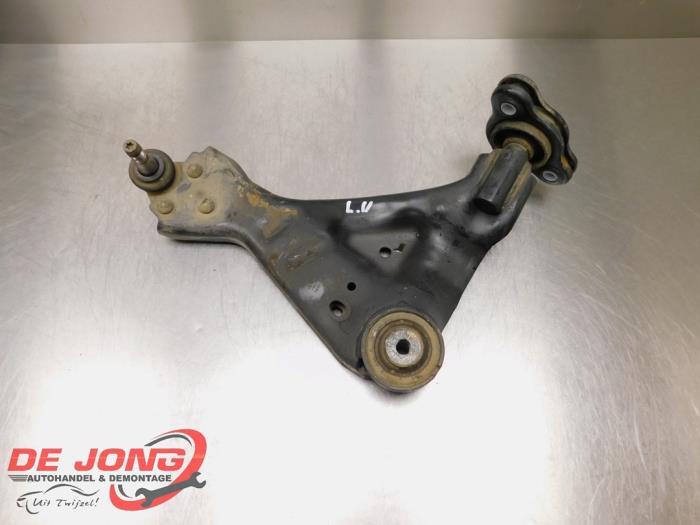 Bras de suspension avant gauche d'un Mercedes Vito, 3 mois de garantie, Utilisé, -, -