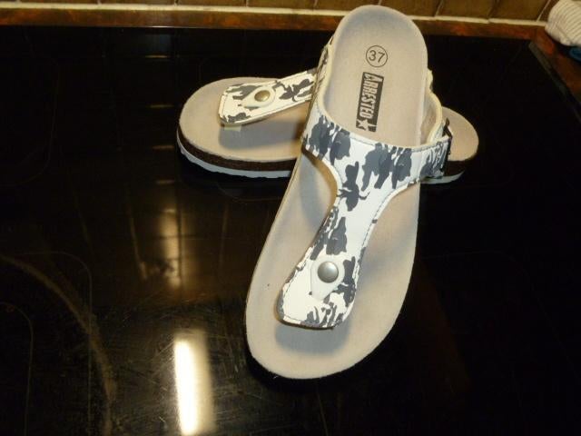 teenslippers dames, maat 37, Ophalen of Verzenden, Zo goed als nieuw