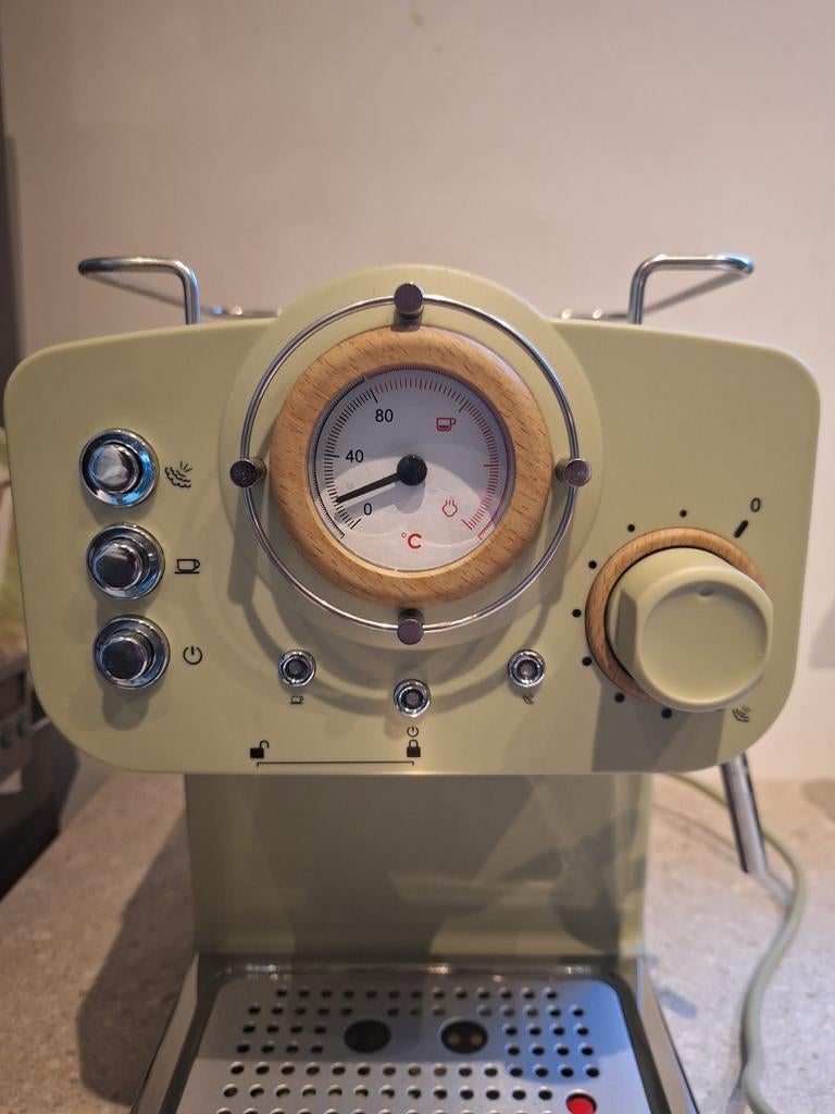 Create Espressomachine Retro, Ophalen