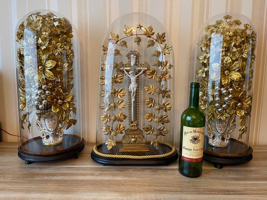 Exclusieve set antieke religieuze stolpen, Ophalen