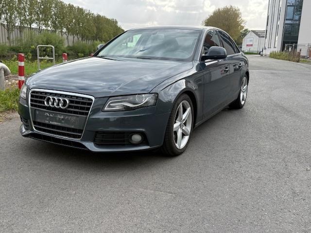 audi A4 1.8 benzine, Autos, Audi, Particulier, A4, ABS, Airbags, Air conditionné, Alarme, Phares Bi-Xénon, Bluetooth, Ordinateur de bord