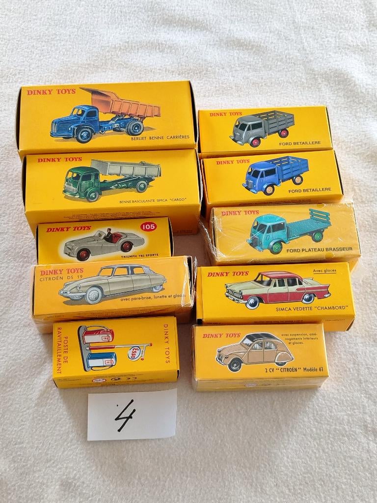 Dinky ATLAS _ Set 4 _ 10 stuks _ complete set = 85,00€., Hobby en Vrije tijd, Modelauto's | 1:43, Ophalen of Verzenden, Zo goed als nieuw