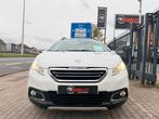 Peugeot 2008 Allure 2015 1.2i 100dkm Pano Leder Navi Full, Auto's, Peugeot, Voorwielaandrijving, Testrit aan huis, Lederen bekleding