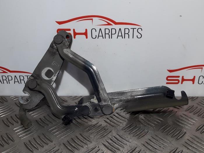 Charnière capot d'un Ford Fiesta, Autos : Pièces & Accessoires, -, 3 mois de garantie, -, -