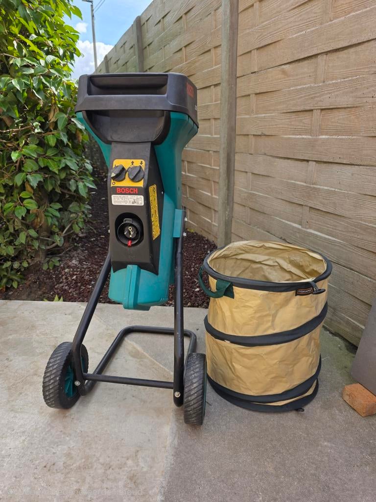 Verhakselaar, Jardin & Terrasse, Déchiqueteurs, Électrique, Enlèvement, Utilisé, BOSCH
