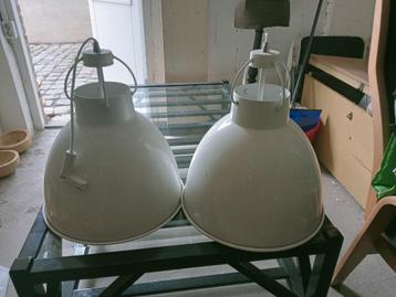 twee grote witte hanglampen, Enlèvement, Utilisé, Métal