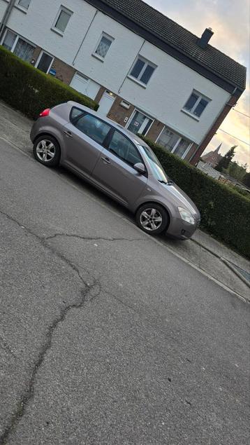 Beschikbaar voor onderdelen of export   beschikbaar voor biedingen