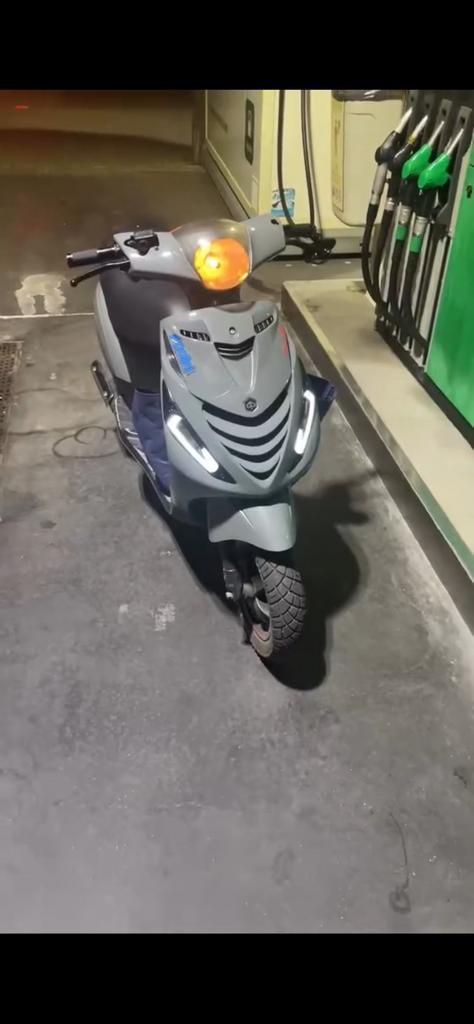 zip 2takt, Fietsen en Brommers, Scooters | Piaggio, Nieuw, Zip, Klasse A (25 km/u), Tweetakt, Ophalen