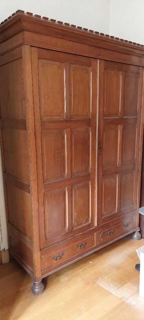 Massieve kast, Huis en Inrichting, Kasten | Overige, Gebruikt, Ophalen