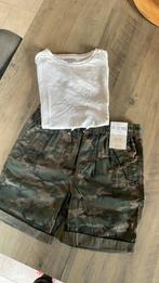 Korte broek + wit t-shirt, Zo goed als nieuw, Broek