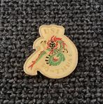 PIN - USI VO-THUAT - DRAAK - DRAGON - MARTIAL ARTS, Verzenden, Gebruikt, Sport, Speldje of Pin