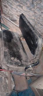 Toyota bj 40 (banquettes arrières)