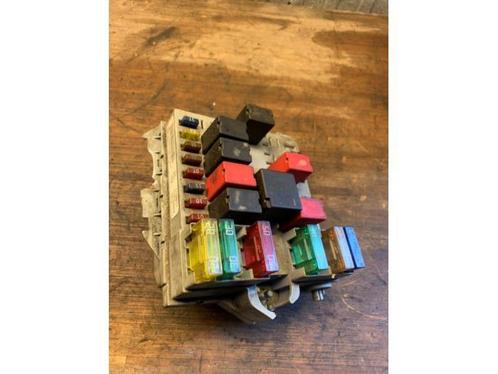Zekeringkast van een Fiat Stilo, Auto-onderdelen, Elektronica en Kabels, Fiat, Gebruikt, 3 maanden garantie, Ophalen of Verzenden