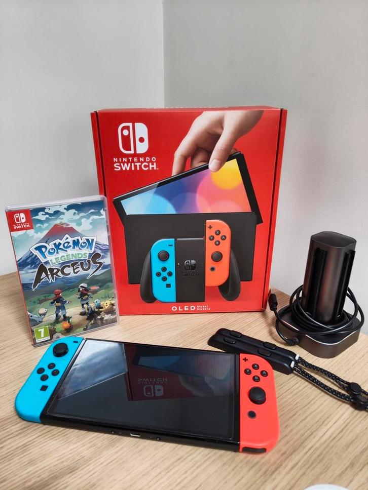 Nintendo Switch OLED, Games en Spelcomputers, Spelcomputers | Nintendo Switch, Zo goed als nieuw, Switch OLED, Met 2 controllers