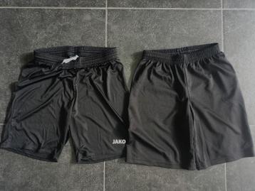 2 SHORTS JAKO & KIPSTA 14 JAAR - ALS NIEUW  beschikbaar voor biedingen