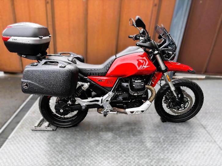 V85 TT 853cm³ ABS 2019 8700km garantie 1,2,3 jaar JHB, Motoren, Motoren | Moto Guzzi, Bedrijf, Toermotor, meer dan 35 kW, 2 cilinders
