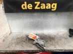 Motorkap Scharnier van een Mercedes B-Klasse, Ophalen of Verzenden, 3 maanden garantie, Gebruikt, Mercedes-Benz