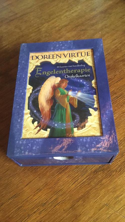 Doreen Virtue - Engelentherapie Orakelkaarten, Boeken, Esoterie en Spiritualiteit, Zo goed als nieuw, Overige typen, Tarot of Kaarten leggen