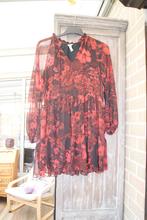 kleedje rood zwart mt 34, Enlèvement, Porté, Rouge