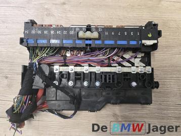 Zekeringkast dashboard BMW 3-serie E46 X3 E83 61138364542 beschikbaar voor biedingen