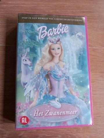 Vhs Barbie en het Zwanenmeer, Tous les âges, Enlèvement ou Envoi, Comme neuf