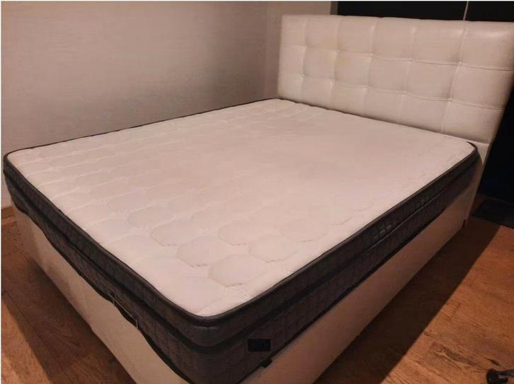 Lit avec espace de rangement 160x200 125€ !, Maison & Meubles, Chambre à coucher | Lits, Deux personnes, 160 cm, 200 cm, Enlèvement