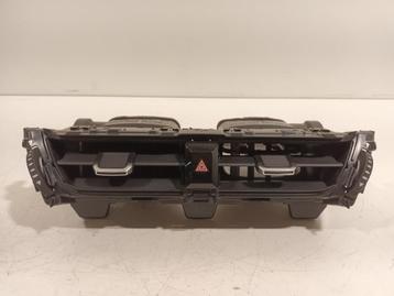 DASHBOARD LUCHTROOSTER MIDDEN Toyota (5567002830) beschikbaar voor biedingen