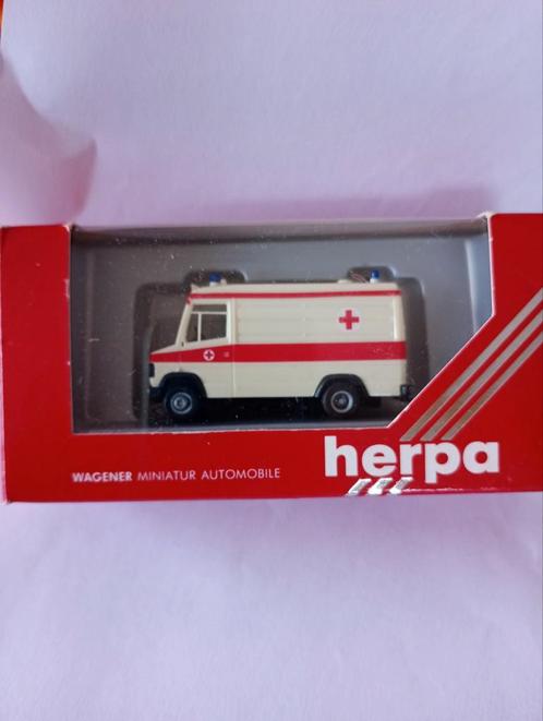 Mercedes ziekenwagen, Hobby en Vrije tijd, Modelauto's | 1:87, Nieuw, Herpa, Ophalen of Verzenden