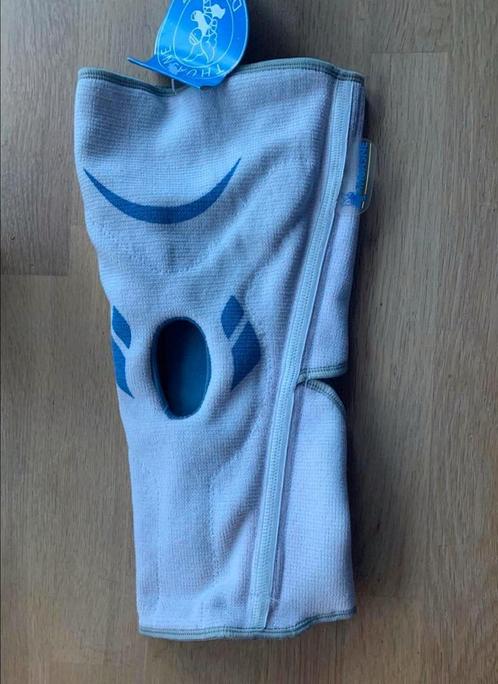 kniebrace met open schokdempende ring voor de knieschijf, Diversen, Braces, Nieuw, Ophalen