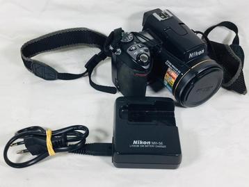 Appareil photo numérique NIKON E8800 + chargeur de batterie