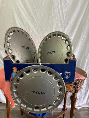 Enjoliveurs de roue Toyota Corolla ca 1990 beschikbaar voor biedingen