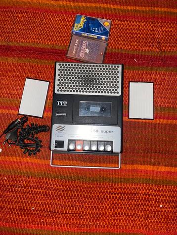 Tape speler en recorder. Werkt prima beschikbaar voor biedingen