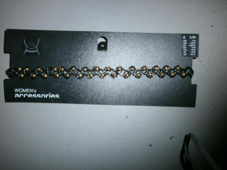 Collier ras de cou noir boules dorées NEUF, Handtassen en Accessoires, Kettingen, Nieuw, Zwart, Ophalen of Verzenden