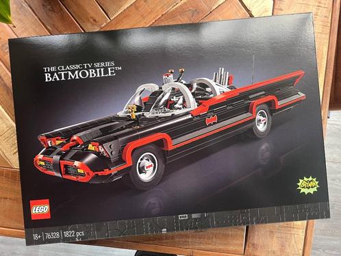 NIEUW! LEGO DC Batman 76328 - Classic TV Series Batmobile, Kinderen en Baby's, Speelgoed | Duplo en Lego, Nieuw, Lego, Complete set