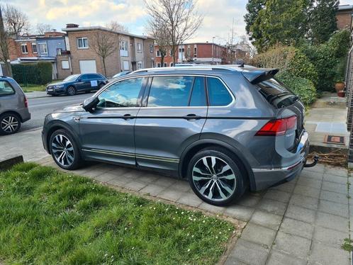 VW Tiguan 1.5 TSI 3x R-line 7 speed full option, Auto's, Volkswagen, Particulier, Tiguan, 360° camera, ABS, Achteruitrijcamera