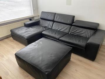 Zwarte leren Chaise longue beschikbaar voor biedingen