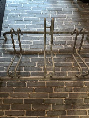 Fietsen rek voor 3 fietsen beschikbaar voor biedingen