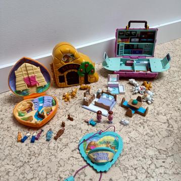 Vintage speelgoed zoals Polly Pocket o.a. Pretty Dollhouse beschikbaar voor biedingen