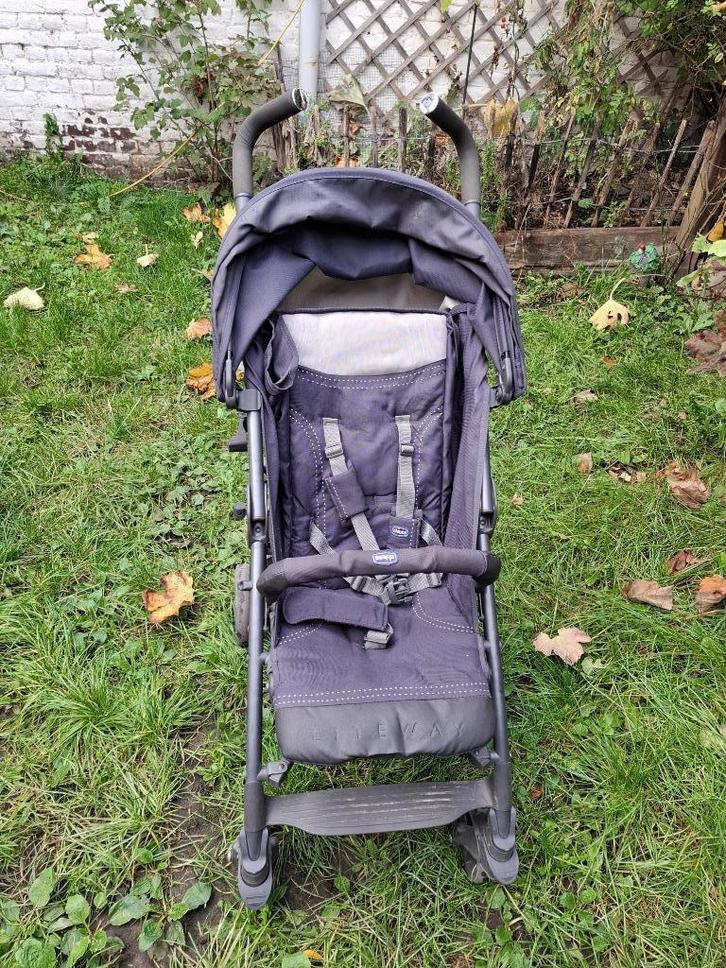 Plooibuggy Chicco Liteway 3, Kinderen en Baby's, Buggy's, Zo goed als nieuw, Overige merken, Regenhoes, Verstelbare rugleuning