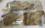 NOS bekleding onder achterbank crème voor Mercedes-Benz W123, Auto-onderdelen, Ophalen of Verzenden, Nieuw, Mercedes-Benz