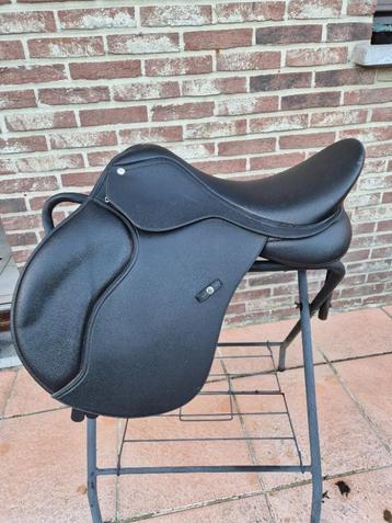 Wintec 500 Hart 17.5 vzh zadel beschikbaar voor biedingen