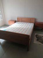 Houten bed met 2x nachtkastje en matras antiek 1,4m, Gebruikt, Ophalen of Verzenden