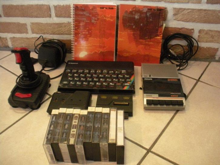 ZX Spectrum vintage avec accessoires et jeux, Computers en Software, Vintage Computers, Ophalen of Verzenden