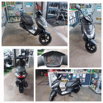 peugeot kisbee speciaal nieuwe scooter 2449€ beschikbaar voor biedingen
