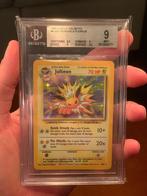 Jolteon Jungle error no logo grade 9, Hobby en Vrije tijd, Verzamelkaartspellen | Pokémon, Ophalen, Nieuw, Losse kaart