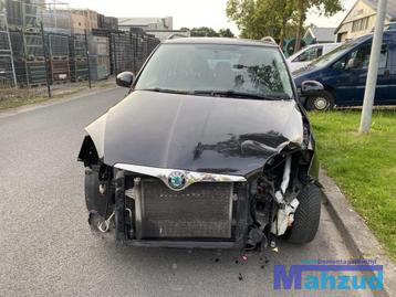 SKODA FABIA 2 COMBI 1.2 ZWART onderdelen demontage beschikbaar voor biedingen