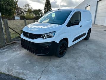 Peugeot Partner 1.5hdi  /2zit/Apple Carplay/btw aftreb beschikbaar voor biedingen